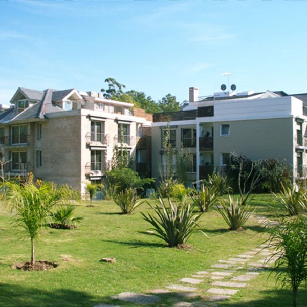 Torre C desde jardín